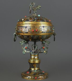 Han Dynasty Bronze and gold inlaid standing bird bean
