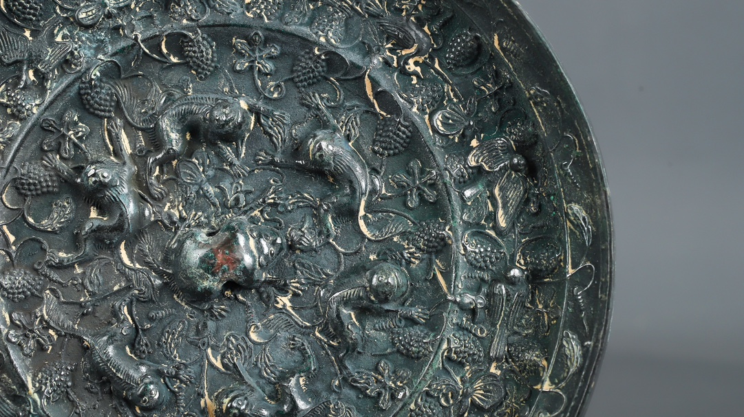 Tang Dynasty Bronze Sea Beast Grape Mirror