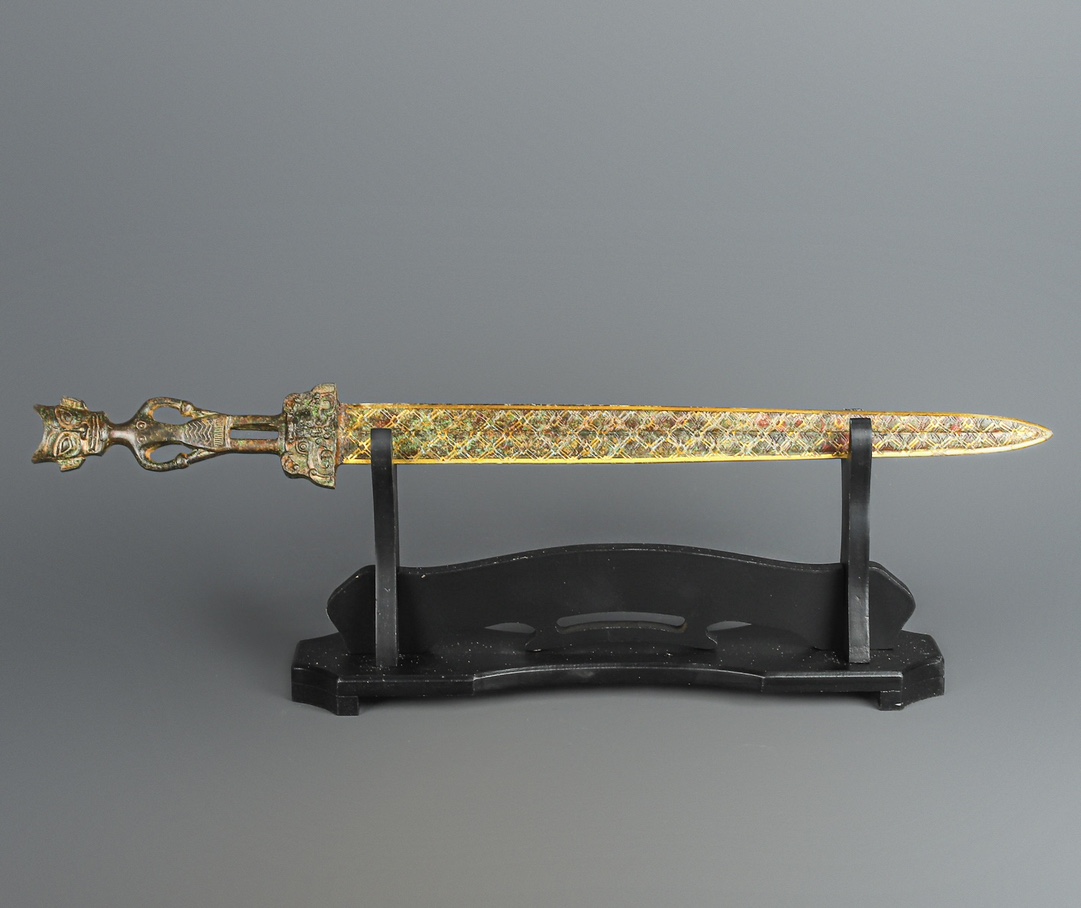 Han Dynasty Bronze three star stacked sword with gold inscriptions