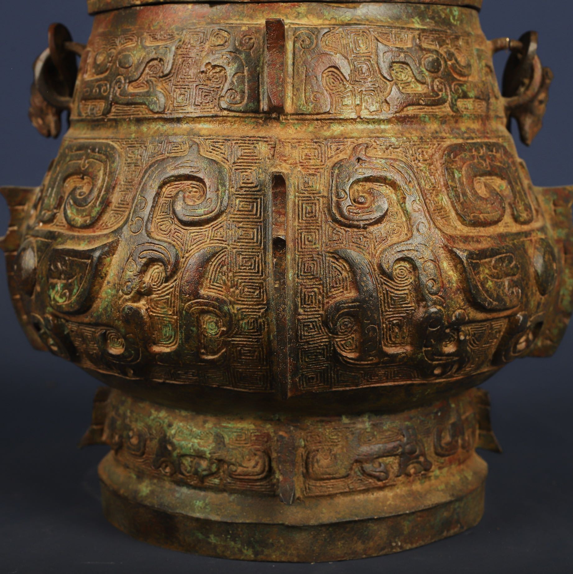 Zhou Dynasty Bronze Man Gong Liang You