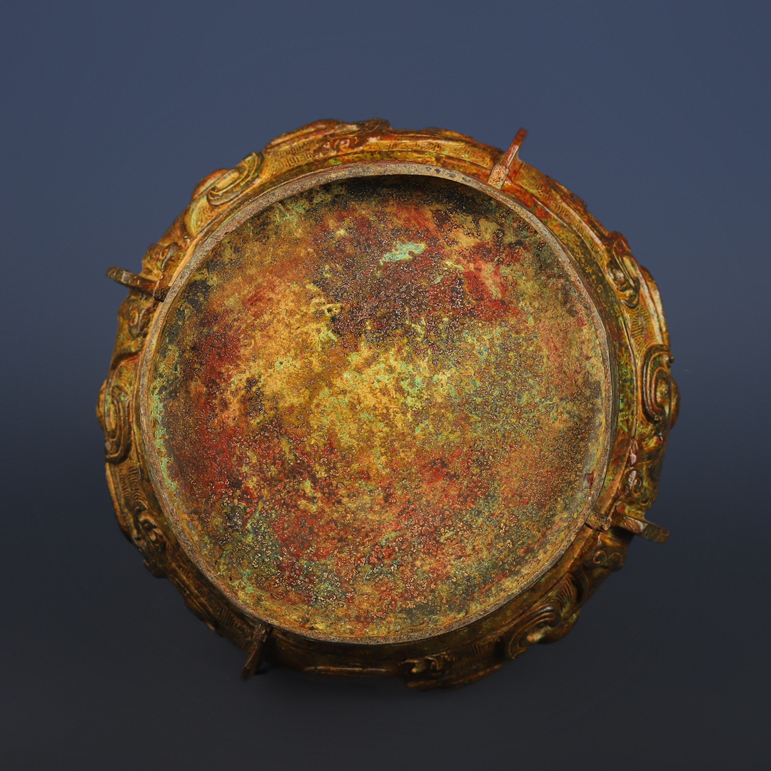 Zhou Dynasty Bronze Man Gong Liang You