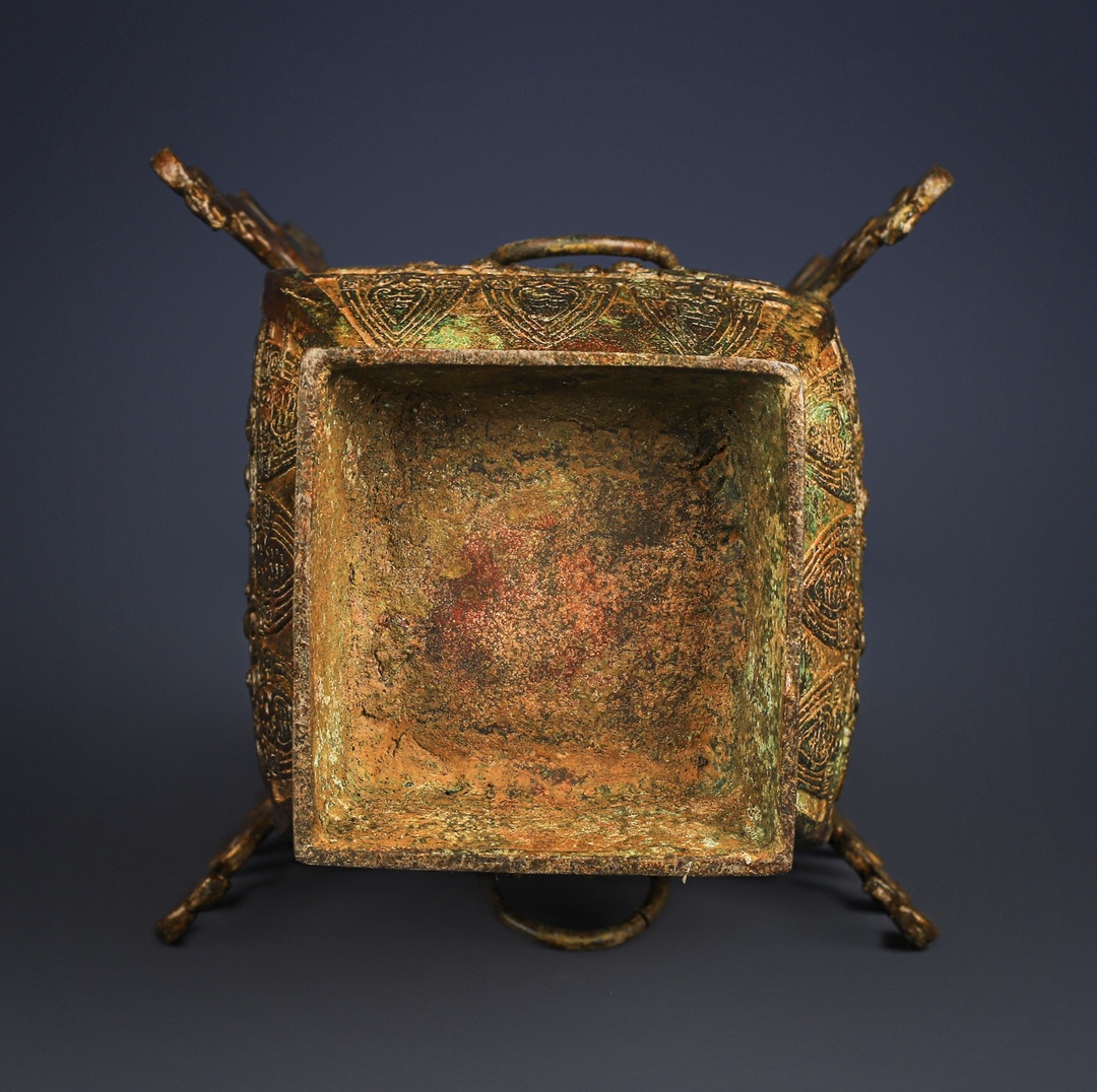 Han Dynasty Bronze square vase with four dragons inscription