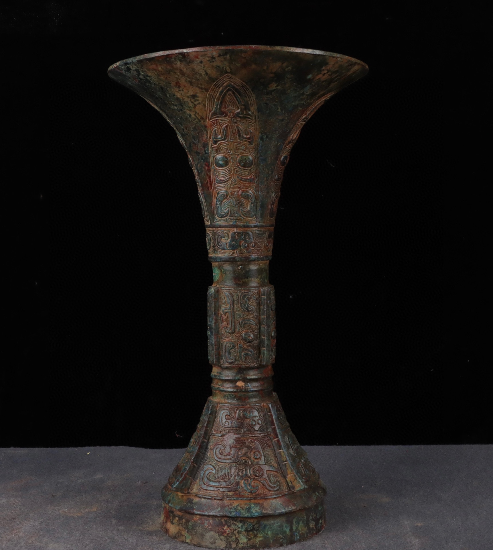 Zhou Dynasty Bronze Flower Goblet
