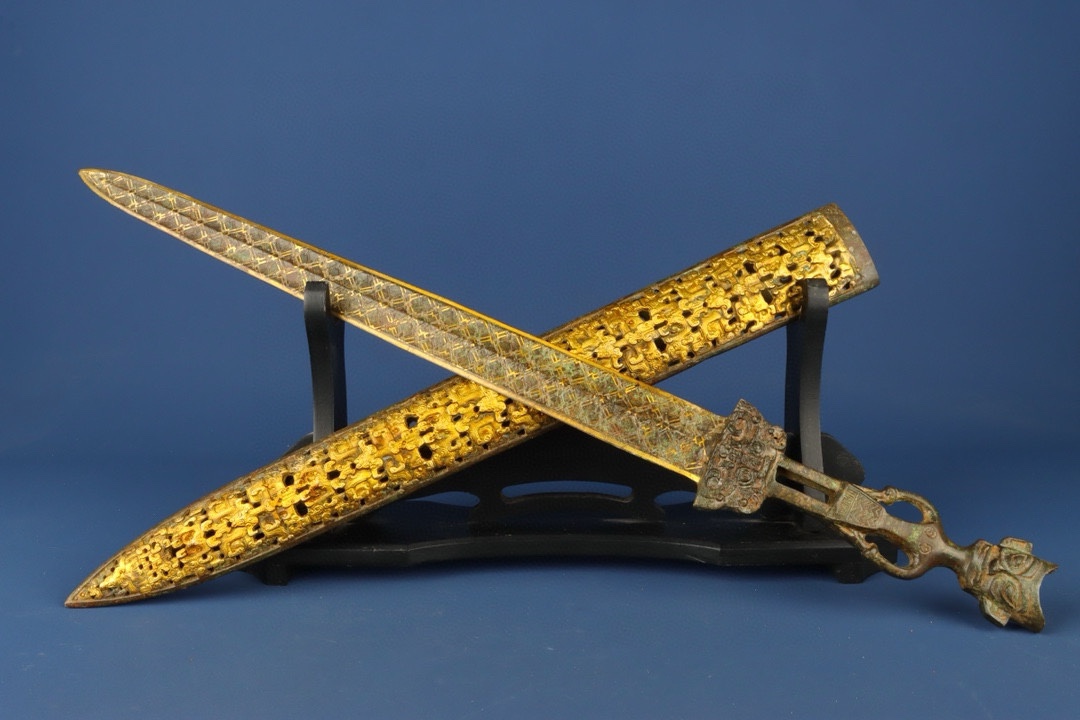 Han Dynasty Bronze three star stacked sword with gold inscriptions