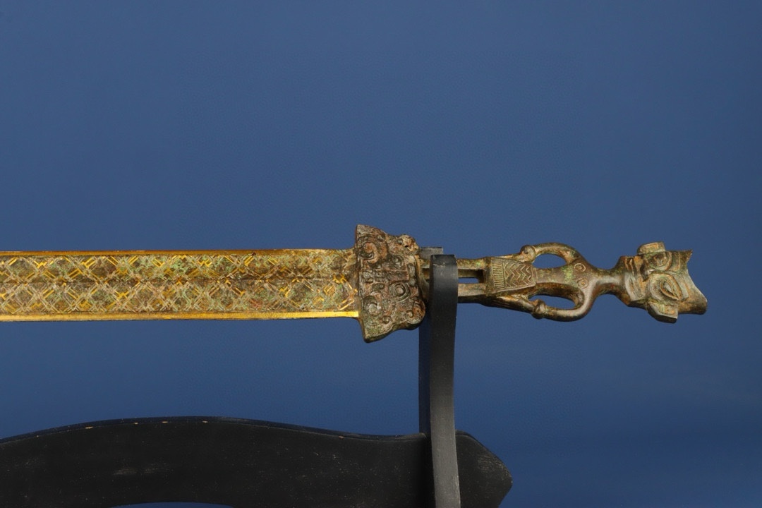 Han Dynasty Bronze three star stacked sword with gold inscriptions