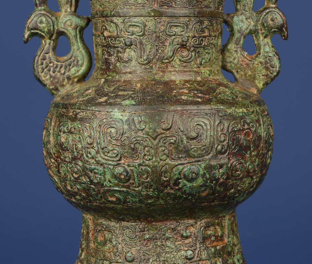 Zhou Dynasty Bronze four legged double phoenix round statue