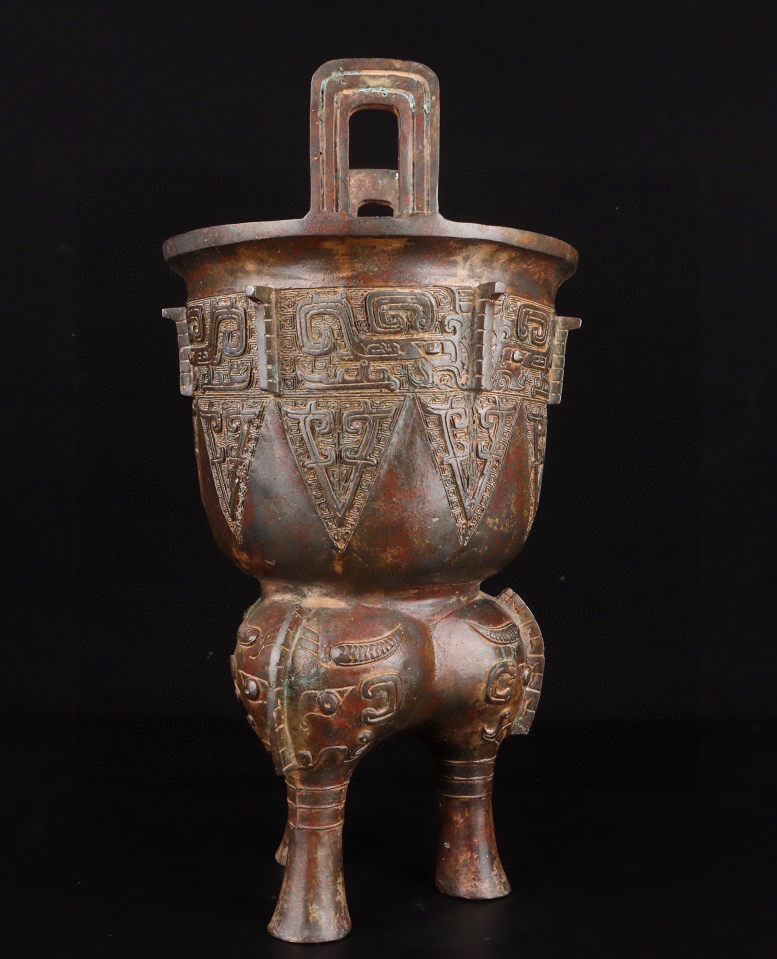 Zhou Dynasty Bronze Am yan