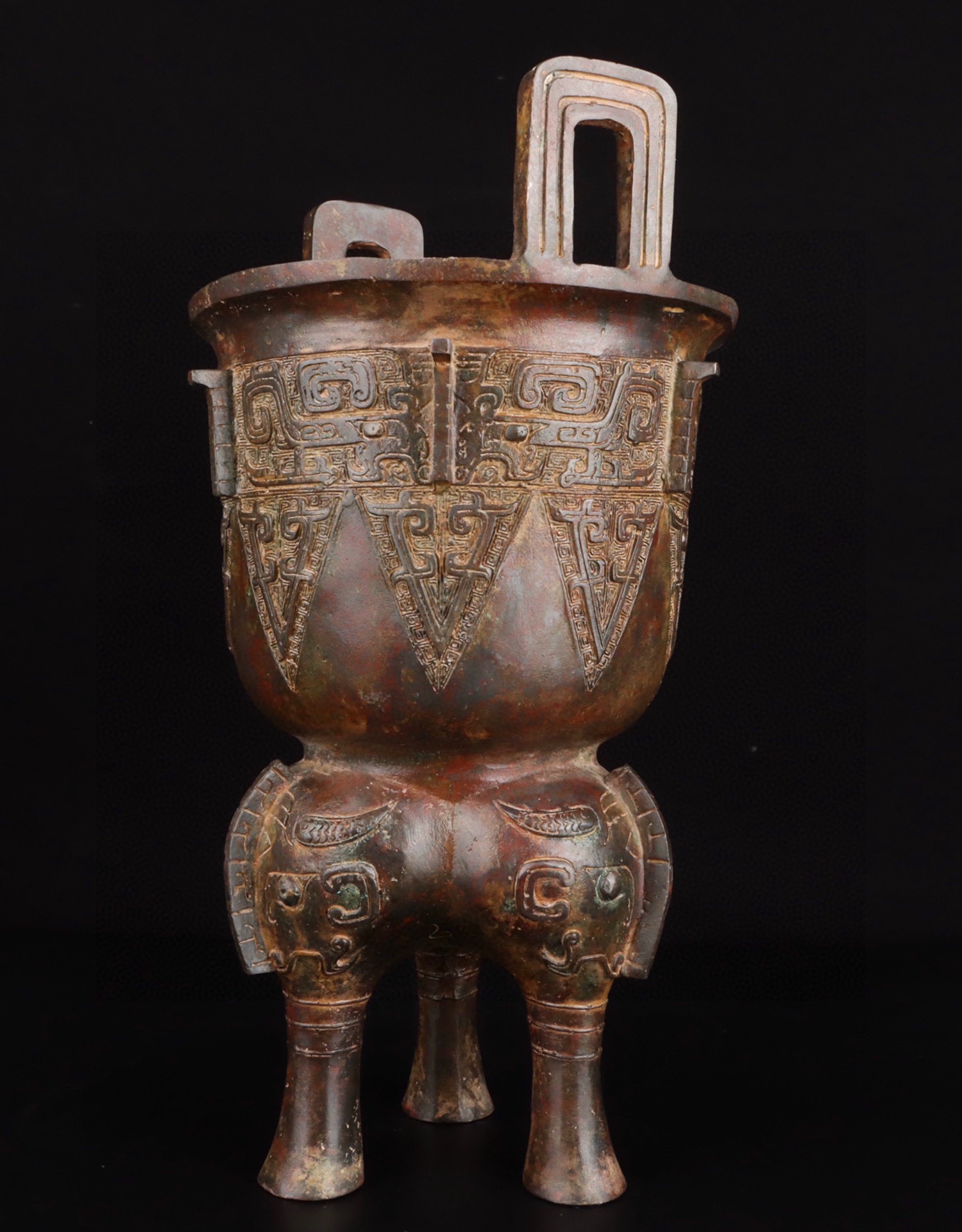 Zhou Dynasty Bronze Am yan