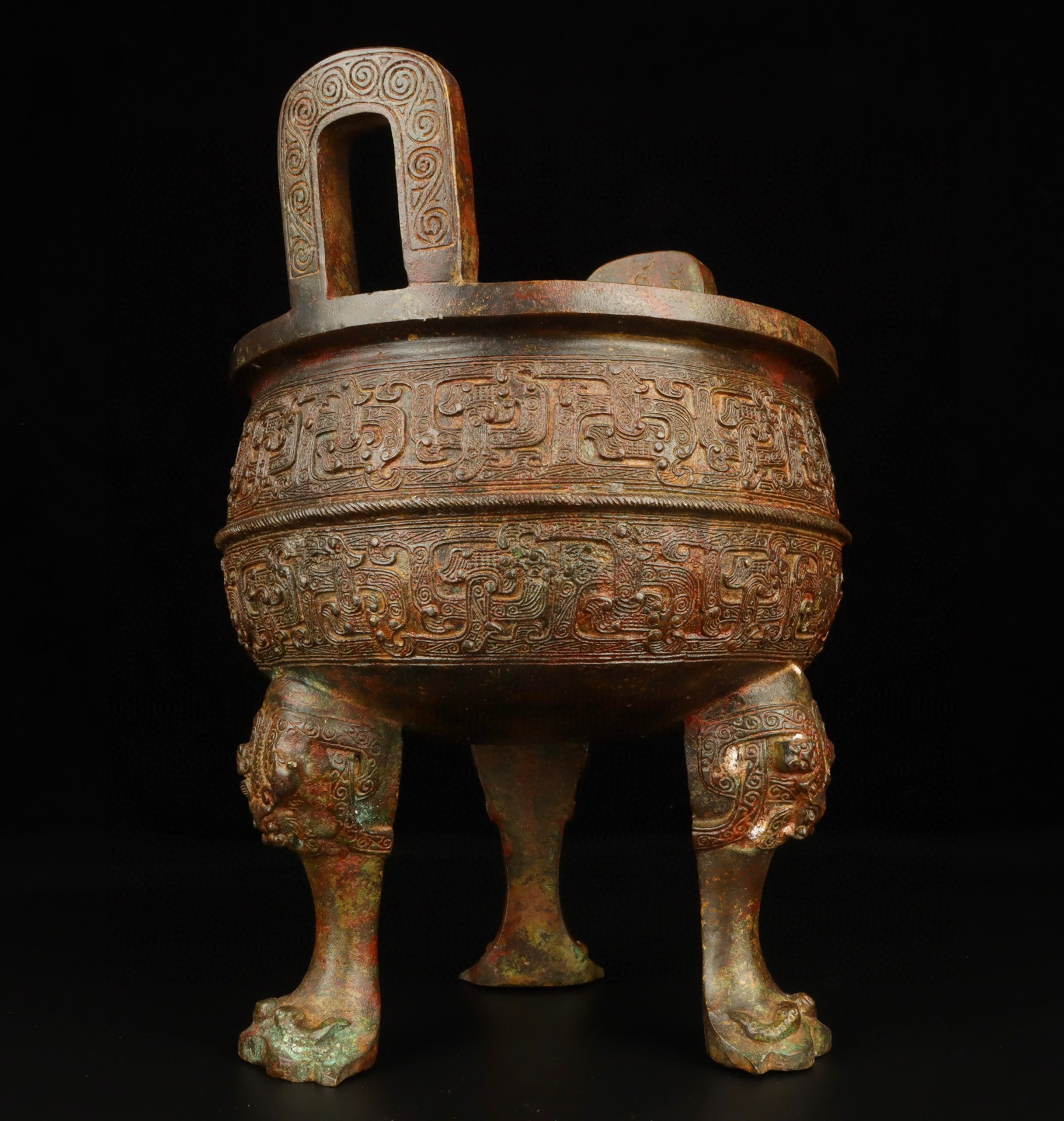 Zhou Dynasty Bronze Man Gong Yuan Ding