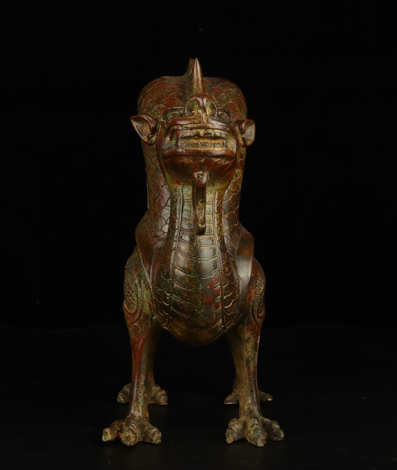Han Dynasty Bronze Curved Dragon
