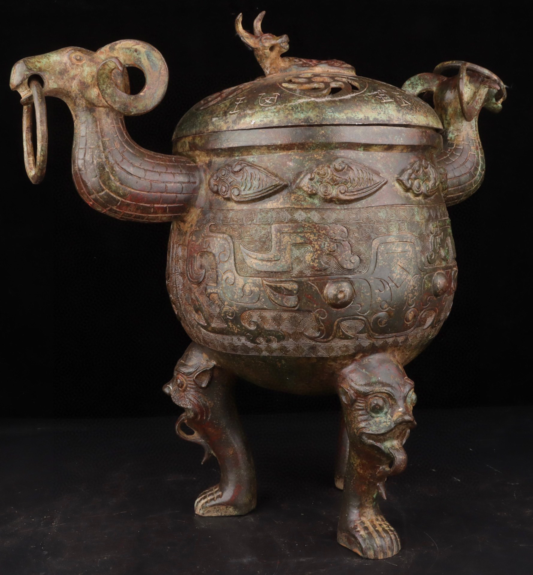 Han Dynasty Bronze Double Sheep Foot Furnace