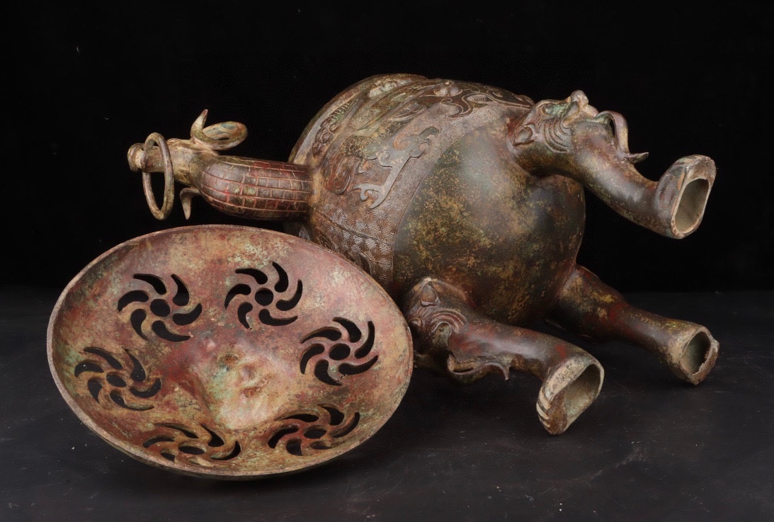 Han Dynasty Bronze Double Sheep Foot Furnace