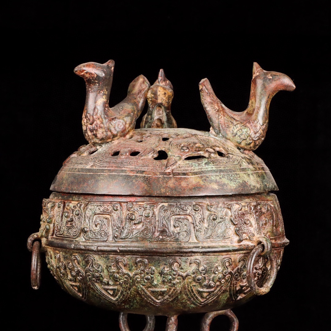 Han Dynasty Bronze standing bird incense burner