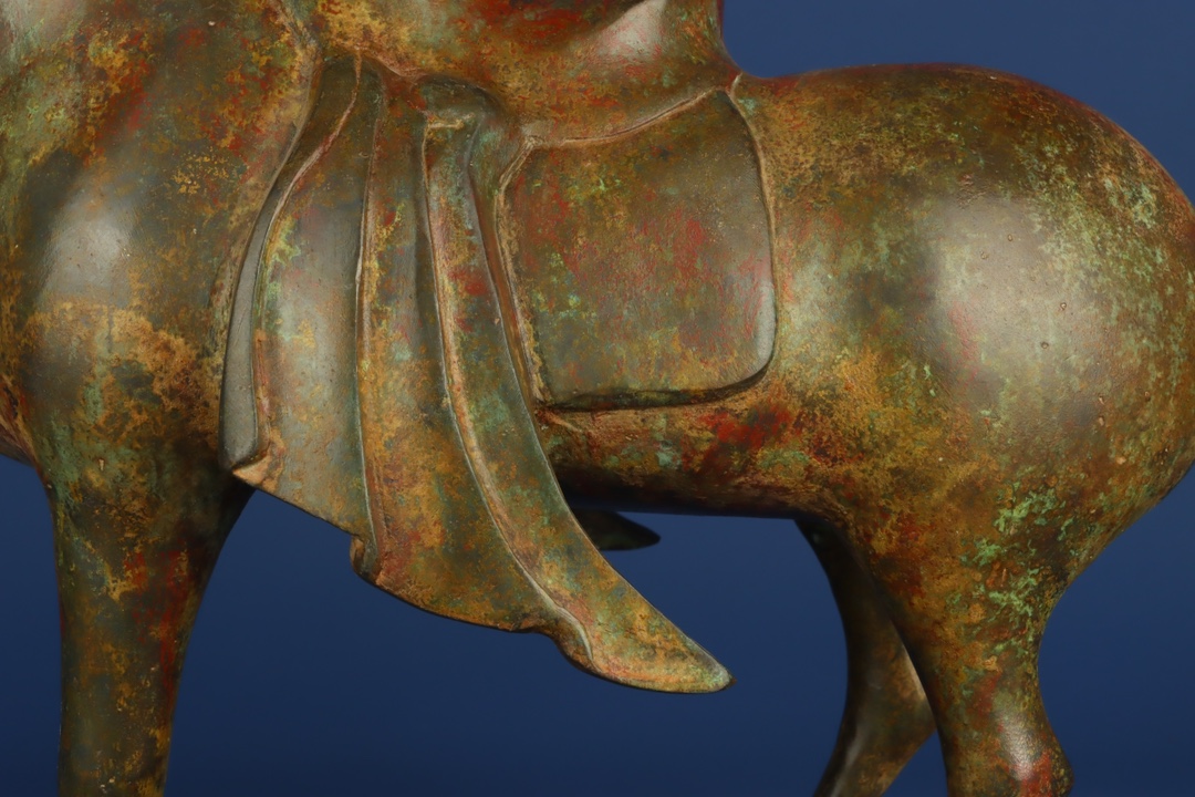 Han Dynasty Bronze pommel horse