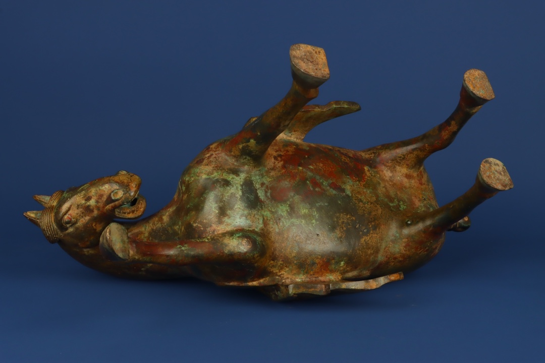 Han Dynasty Bronze pommel horse