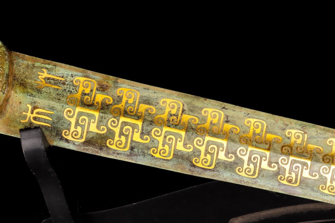 Han Dynasty Bronze and gold sword