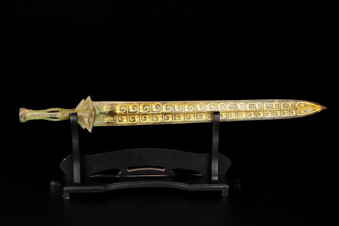 Han Dynasty Bronze and gold sword