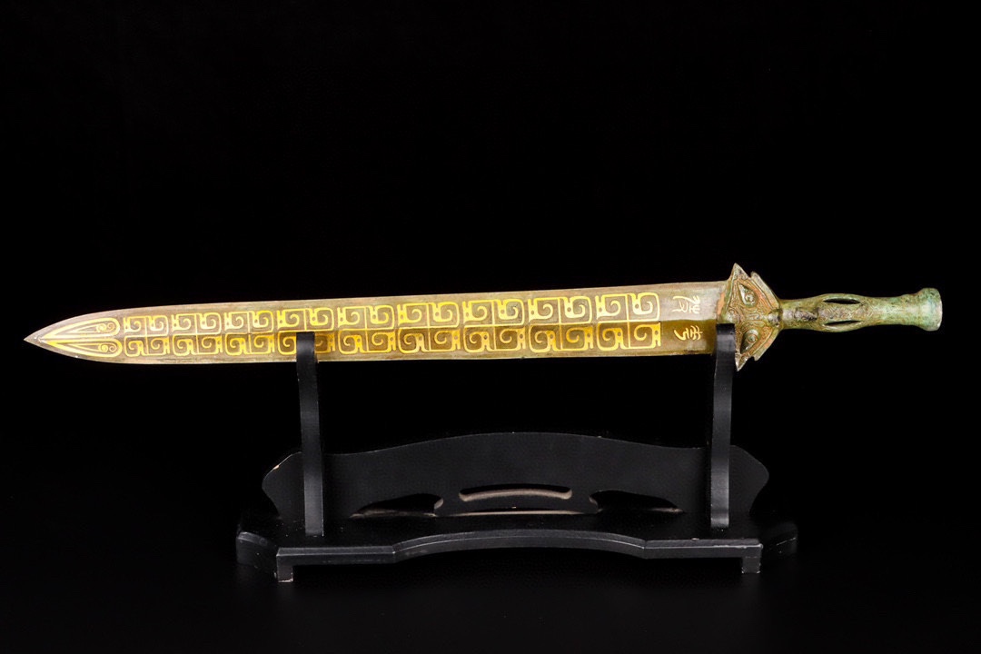 Han Dynasty Bronze and gold sword