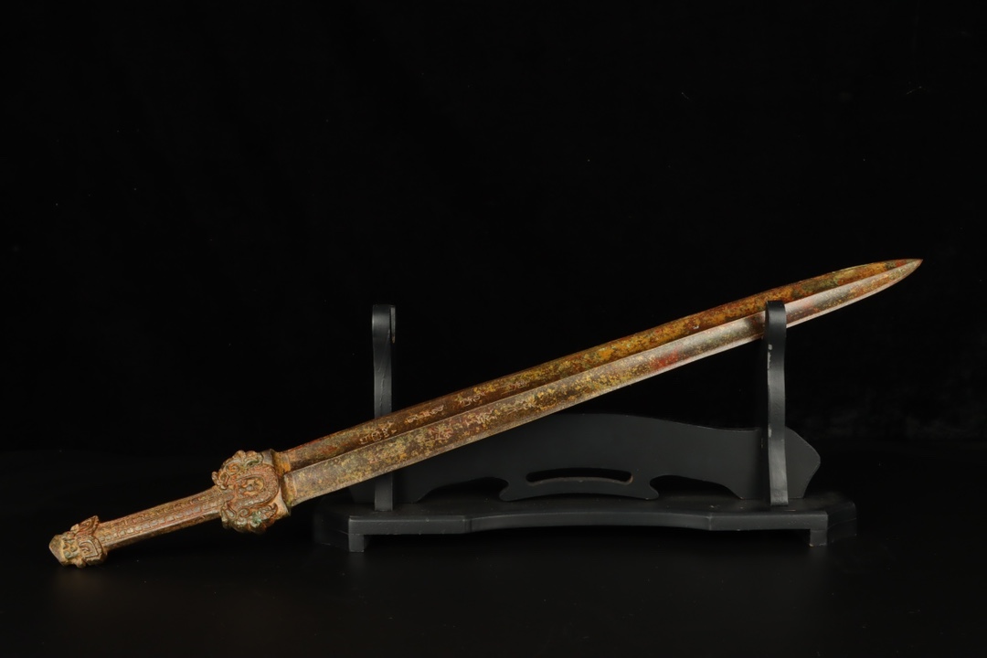 Han Dynasty Bronze Inscribed Sword