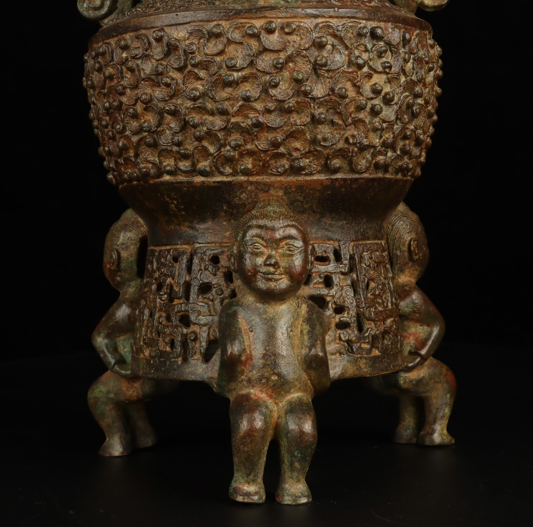 Zhou Dynasty Bronze Double Dragon Circle Zun