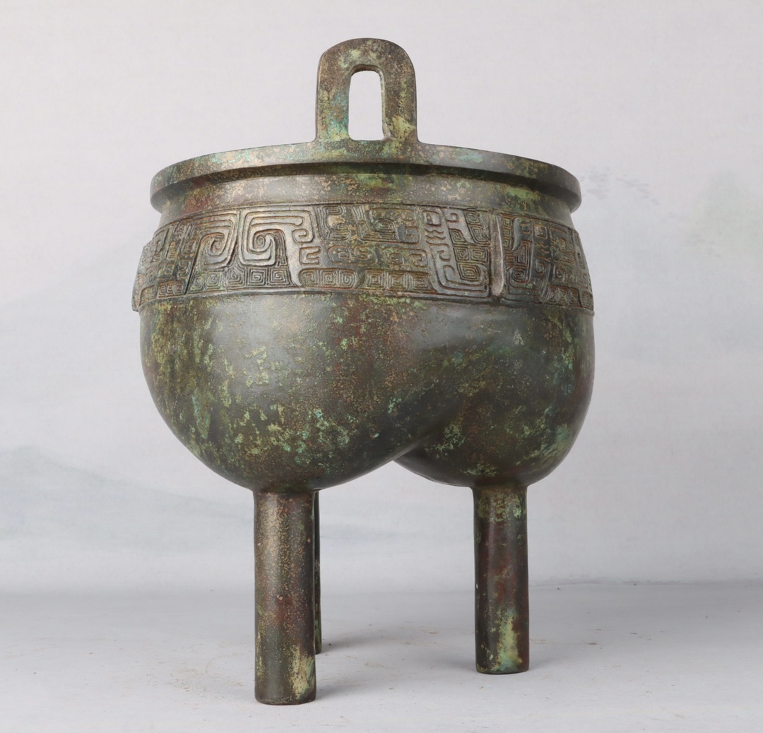 Han Dynasty Bronze Round Tripod