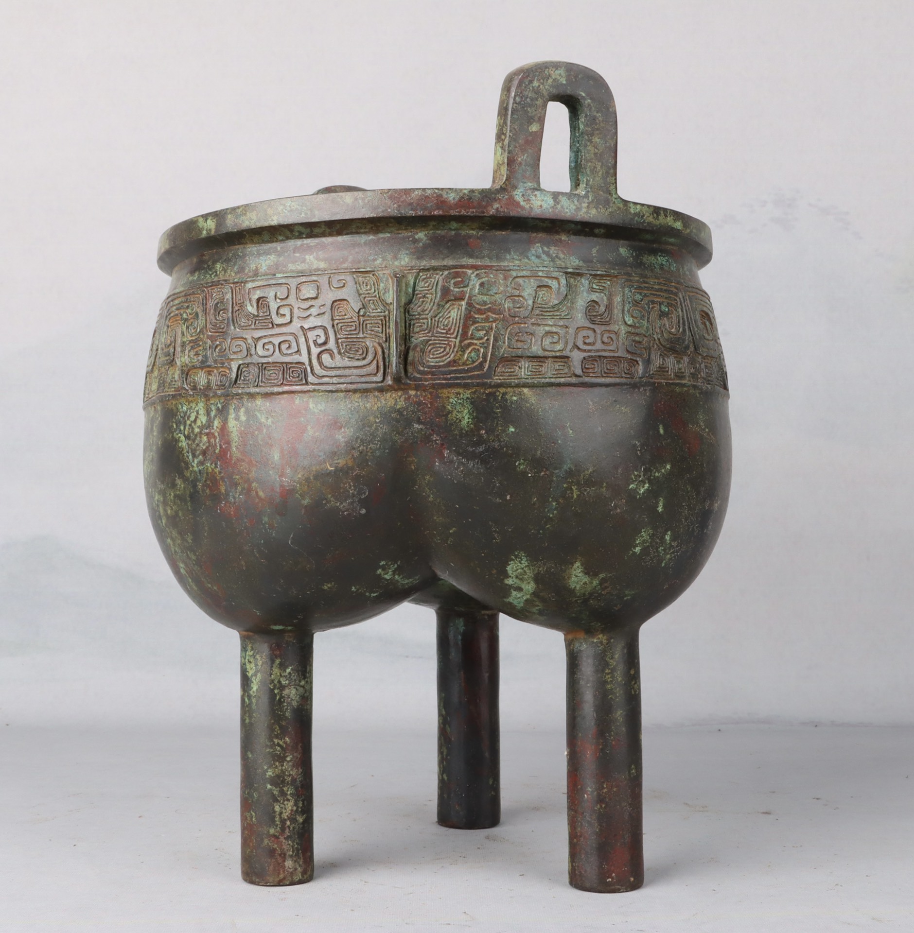 Han Dynasty Bronze Round Tripod