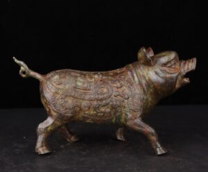 Zhou Dynasty Bronze Pig Statue