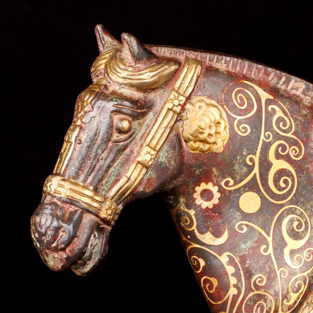 Han Dynasty Bronze and gold pommel horse