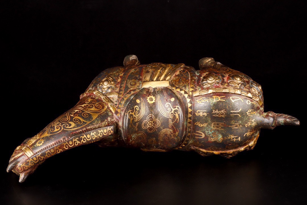 Han Dynasty Bronze and gold pommel horse