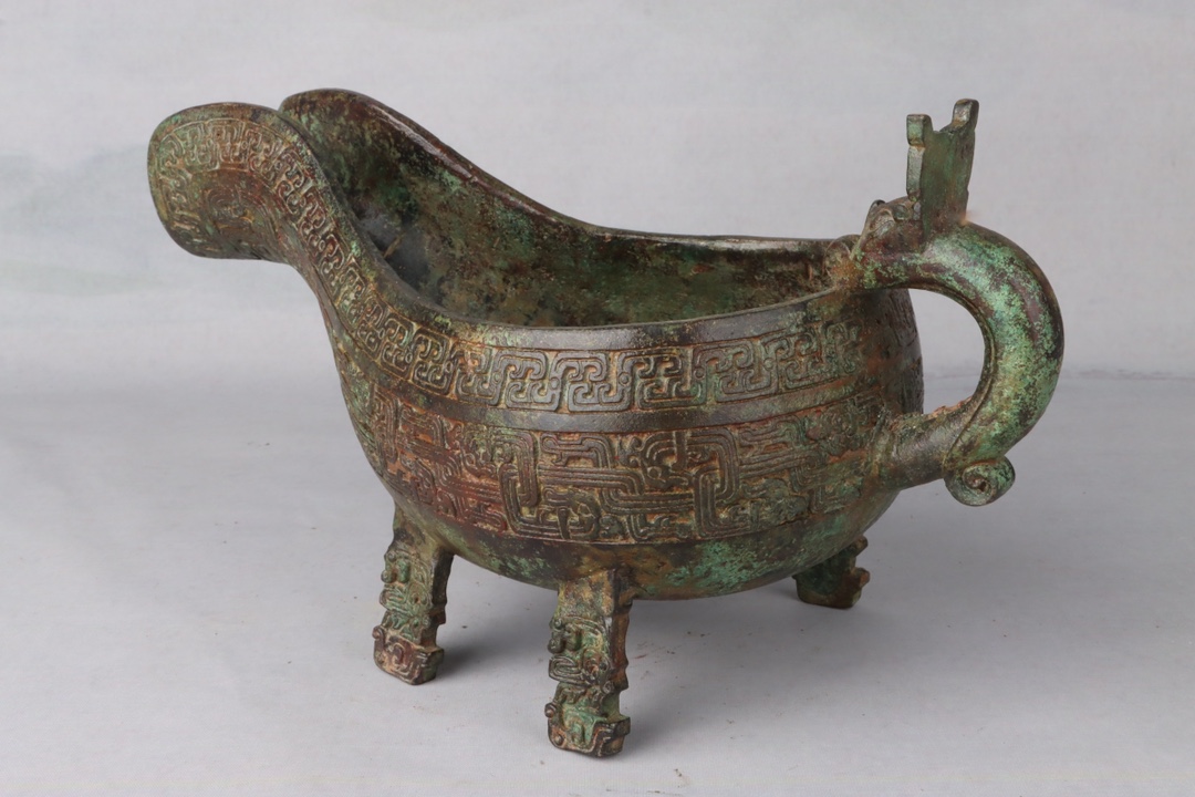 Zhou Dynasty Bronze Dragon