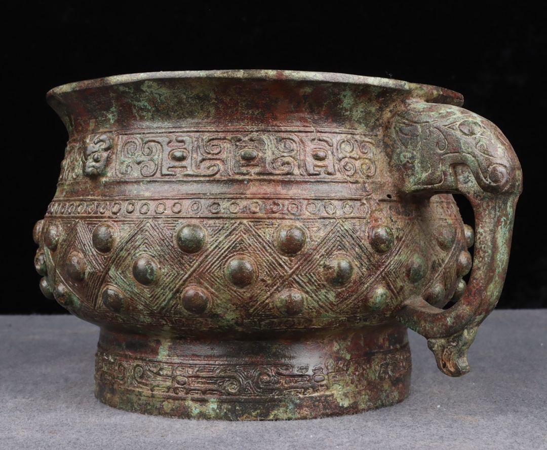 Zhou Dynasty Bronze Nipple Gui Basin