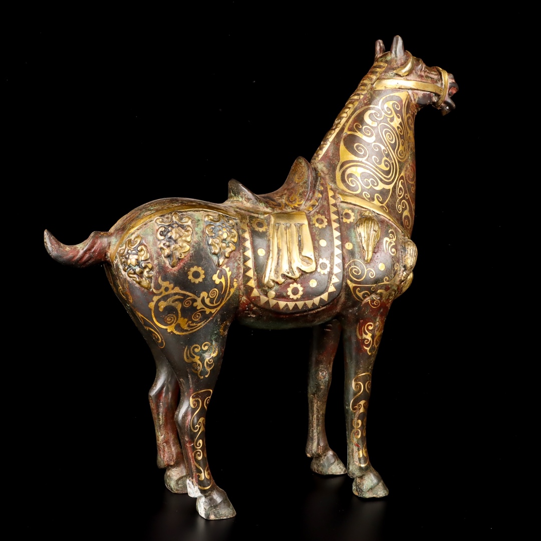 Han Dynasty Bronze and gold pommel horse