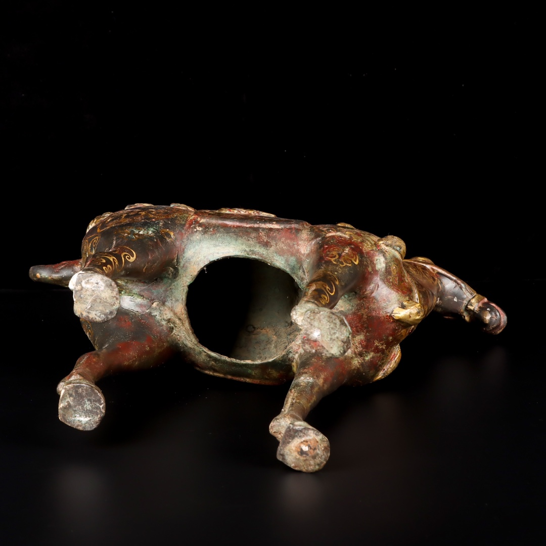 Han Dynasty Bronze and gold pommel horse