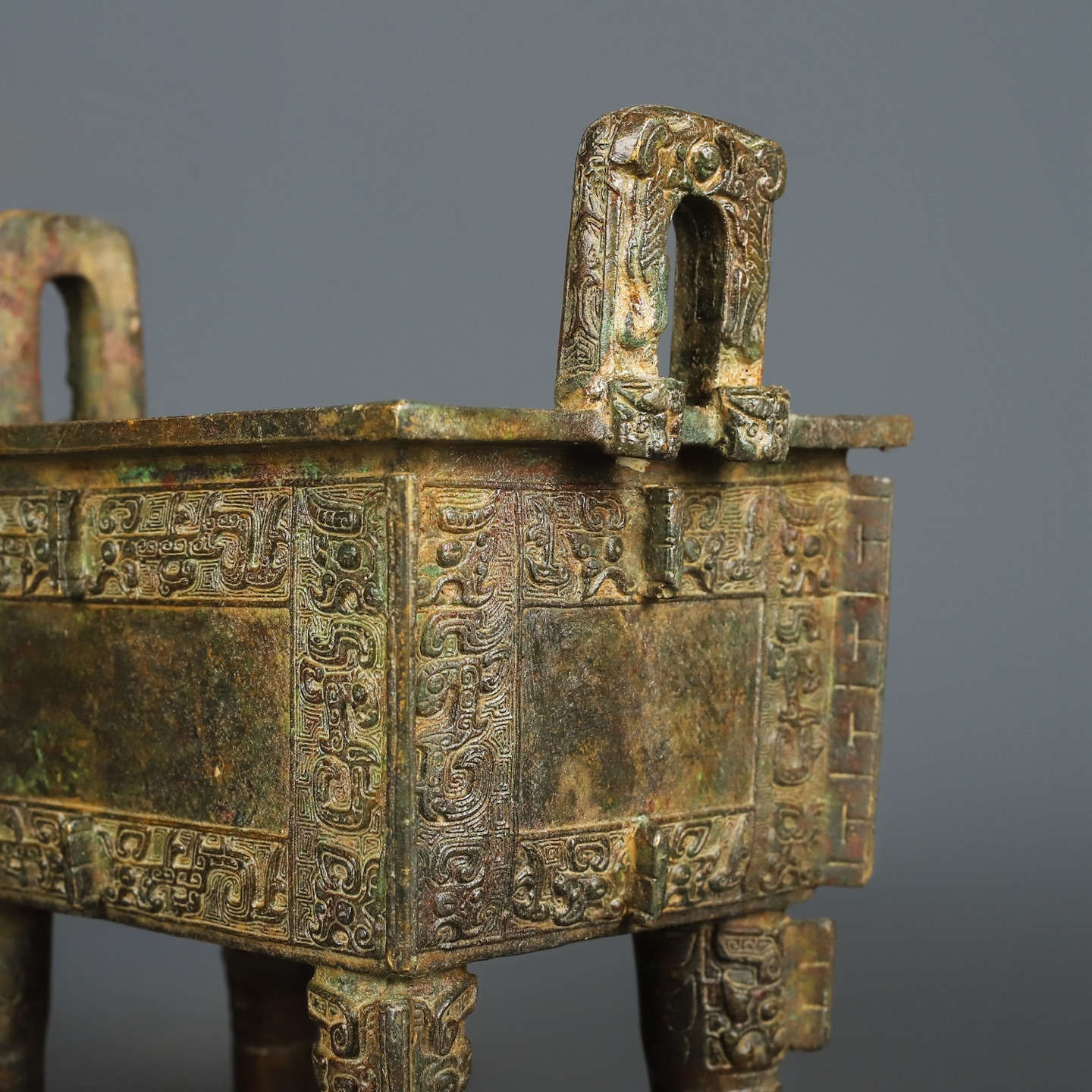 Zhou Dynasty Bronze Simu Wu Fang Ding