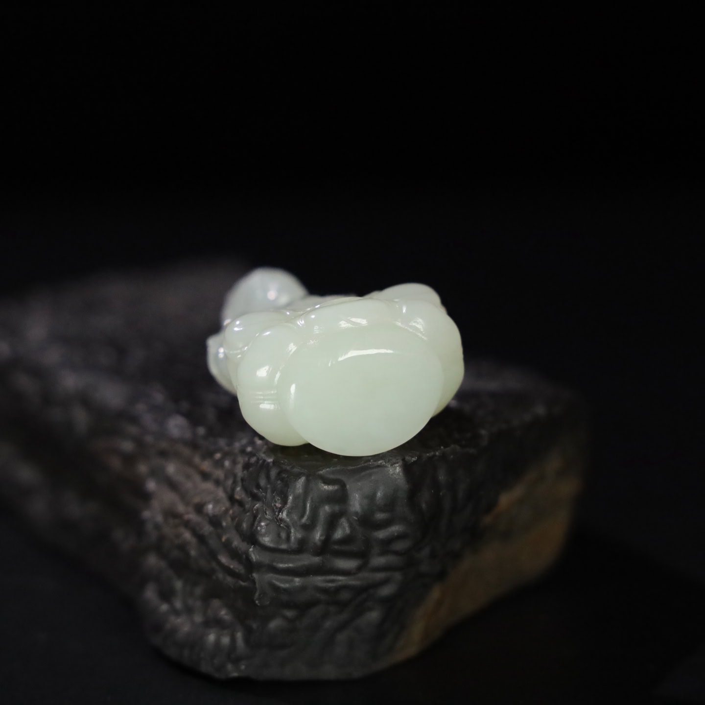 Chinese Natural Jade Carved Guanyin