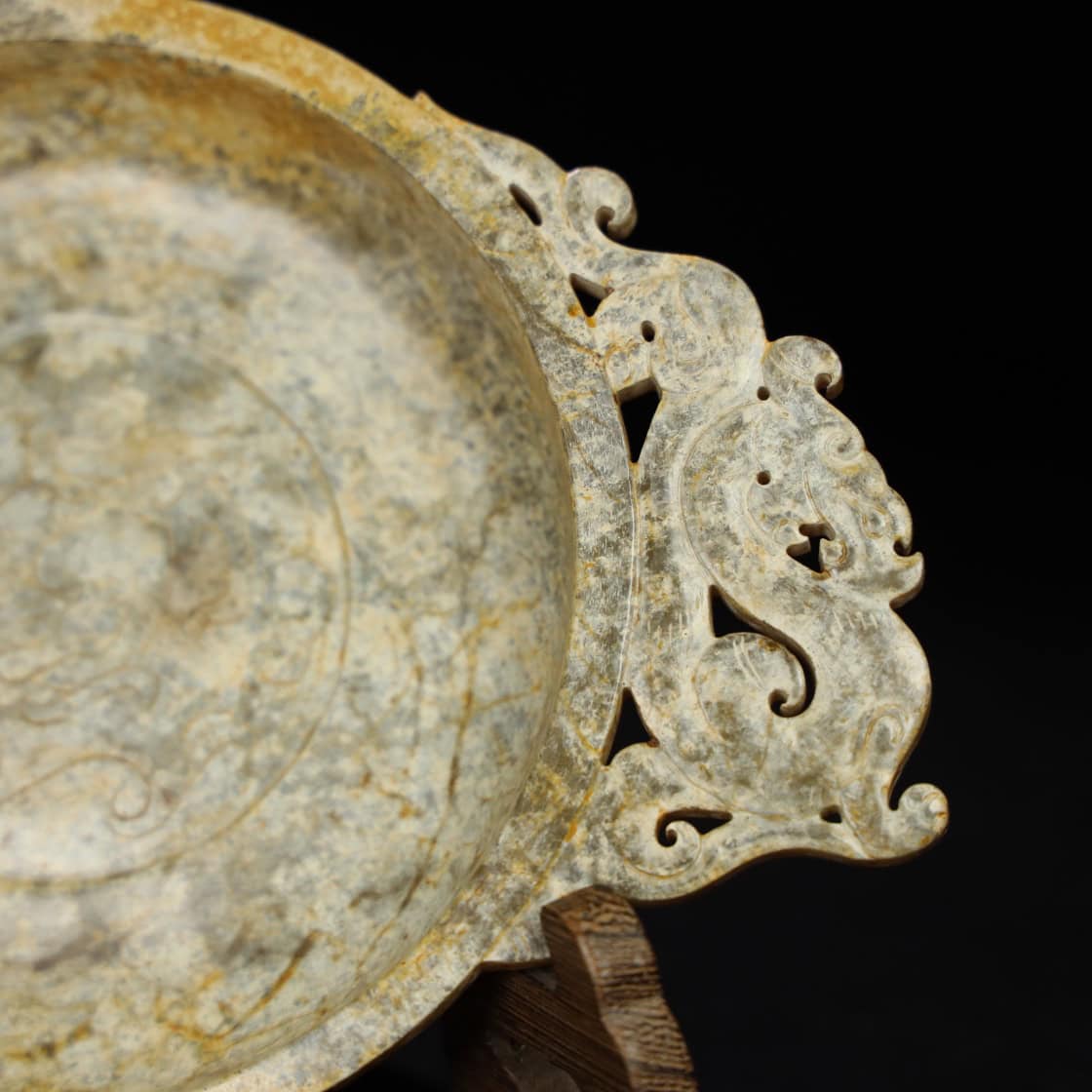 Chinese Natural Jade Carved phoenix plate