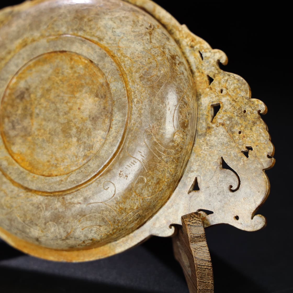 Chinese Natural Jade Carved phoenix plate