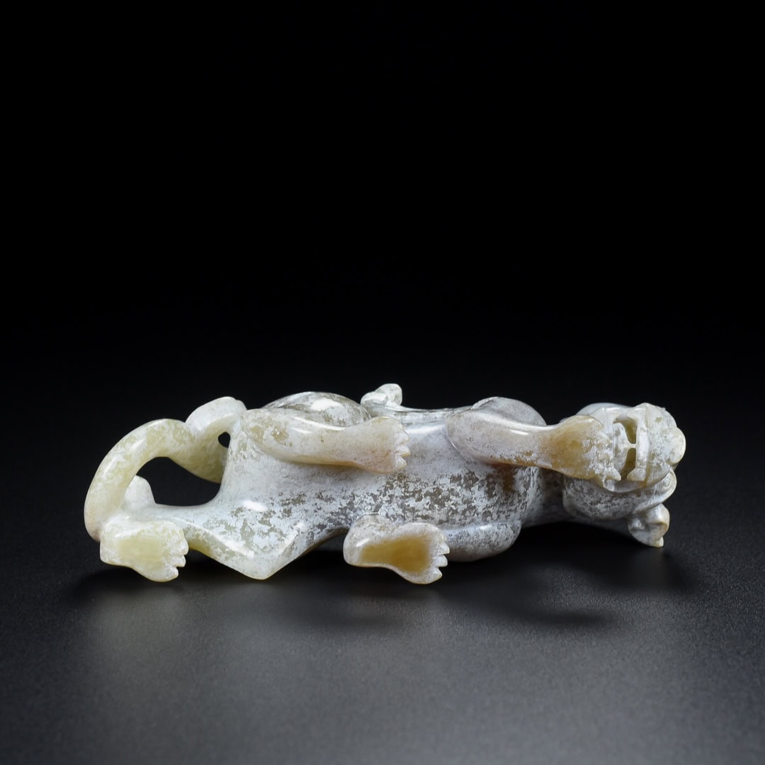 Chinese Natural Jade Carved beasts statue