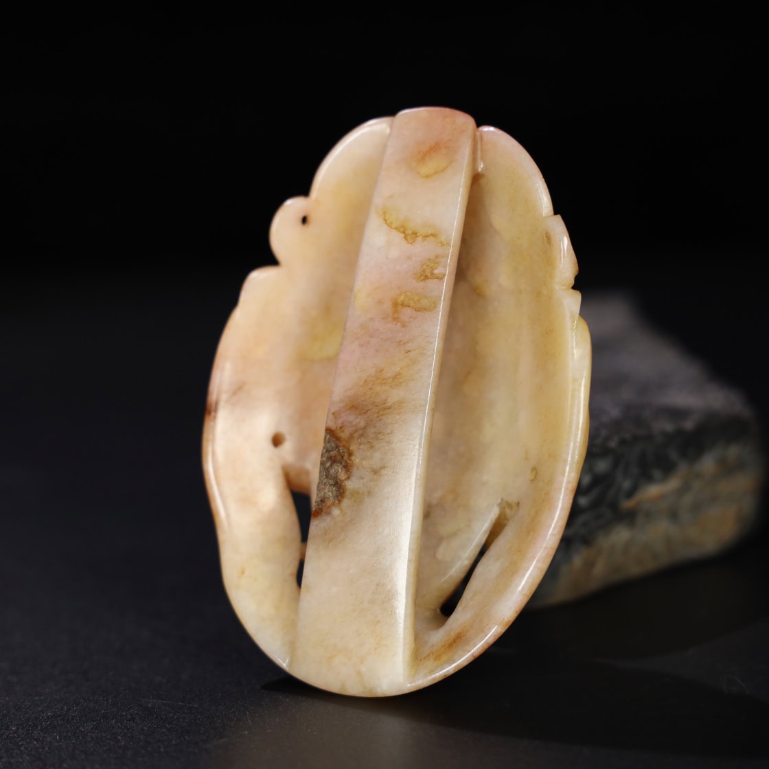 Chinese Natural Jade Carved animal-faced belt buckle