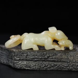 Chinese Natural Jade Carved tiger-eating beast
