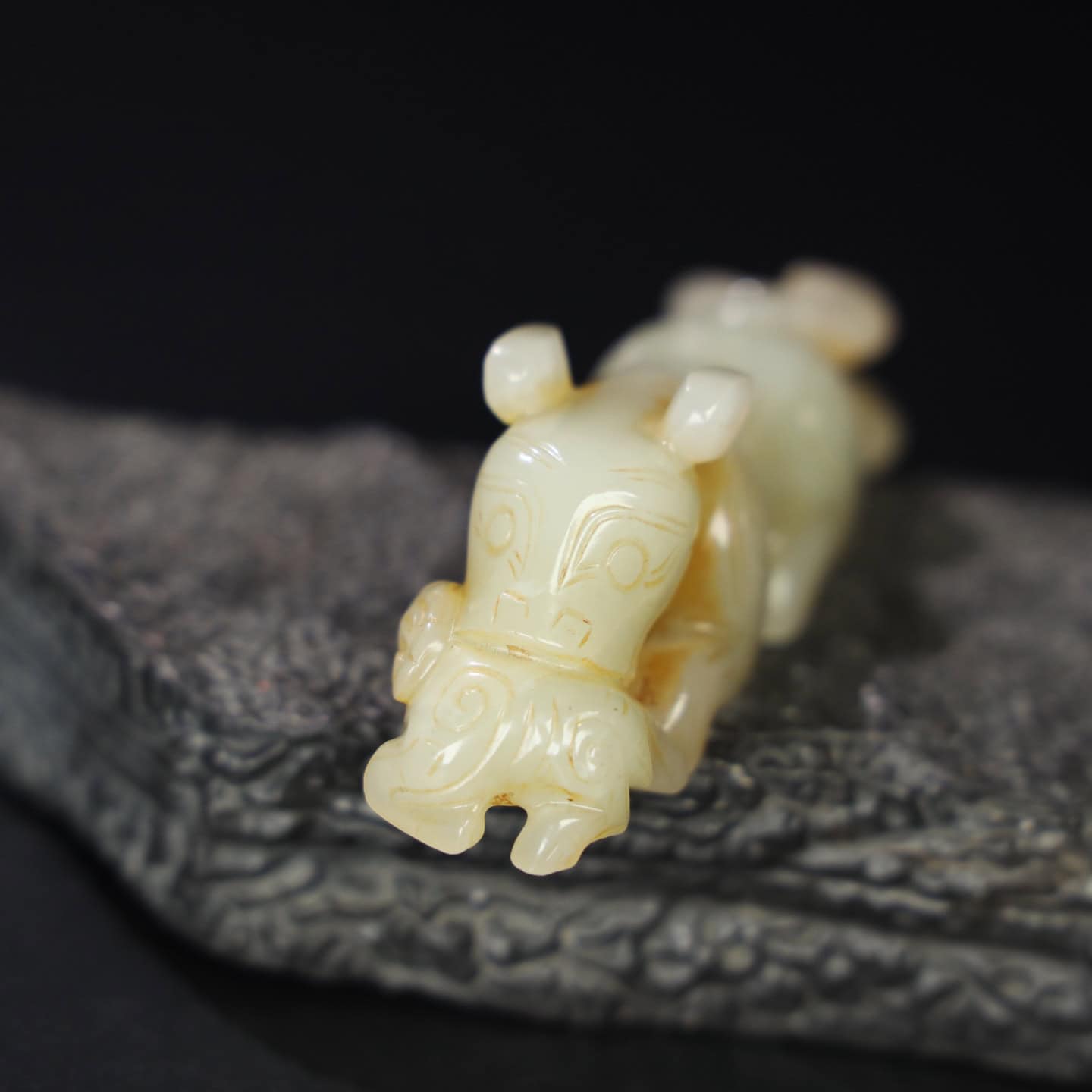 Chinese Natural Jade Carved tiger-eating beast