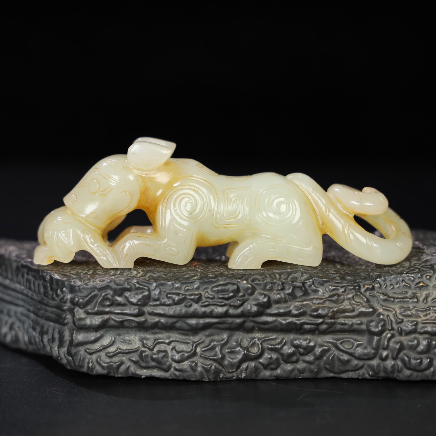 Chinese Natural Jade Carved tiger-eating beast