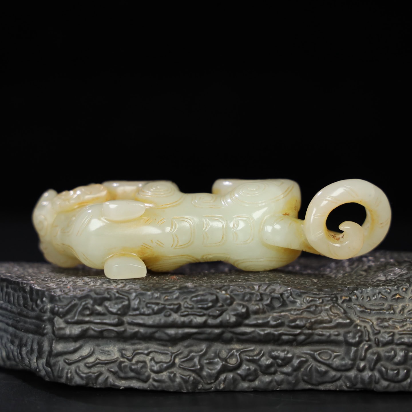 Chinese Natural Jade Carved tiger-eating beast