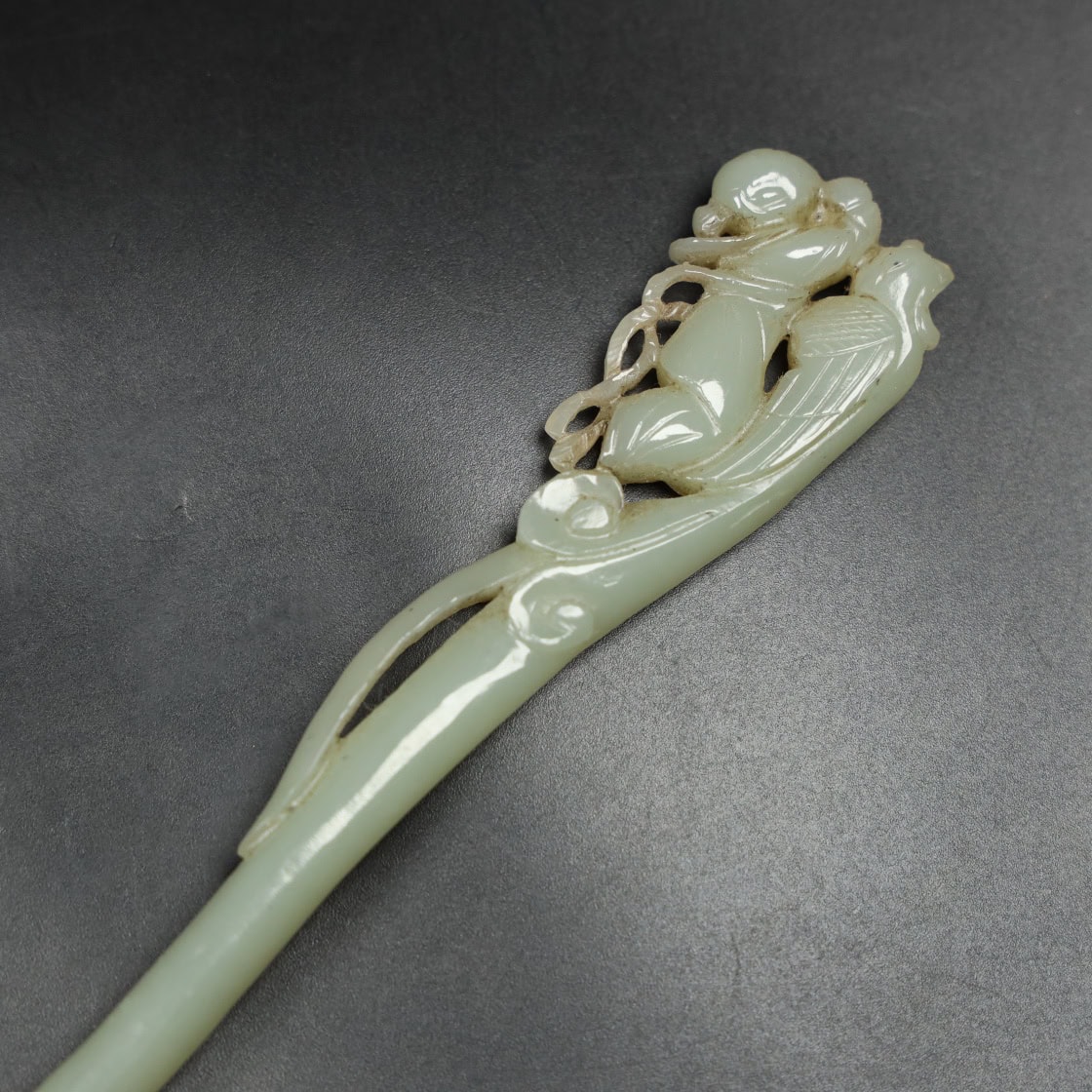 Chinese Natural Jade Carved hairpin