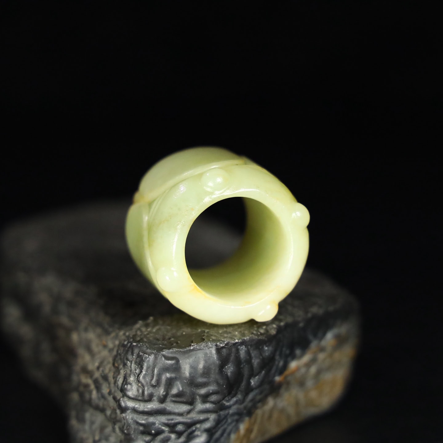 Chinese Natural Jade Carved Ring Finger