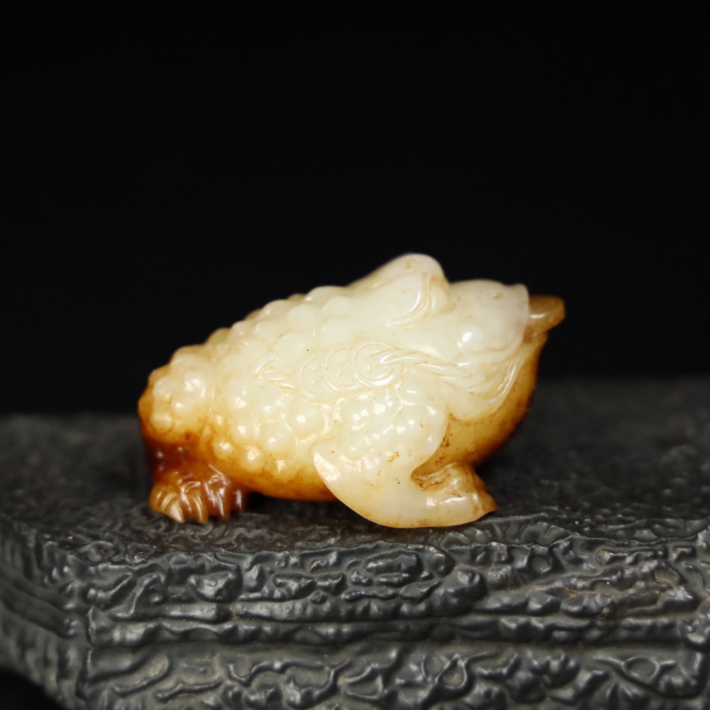Chinese Natural Jade Carved golden toad