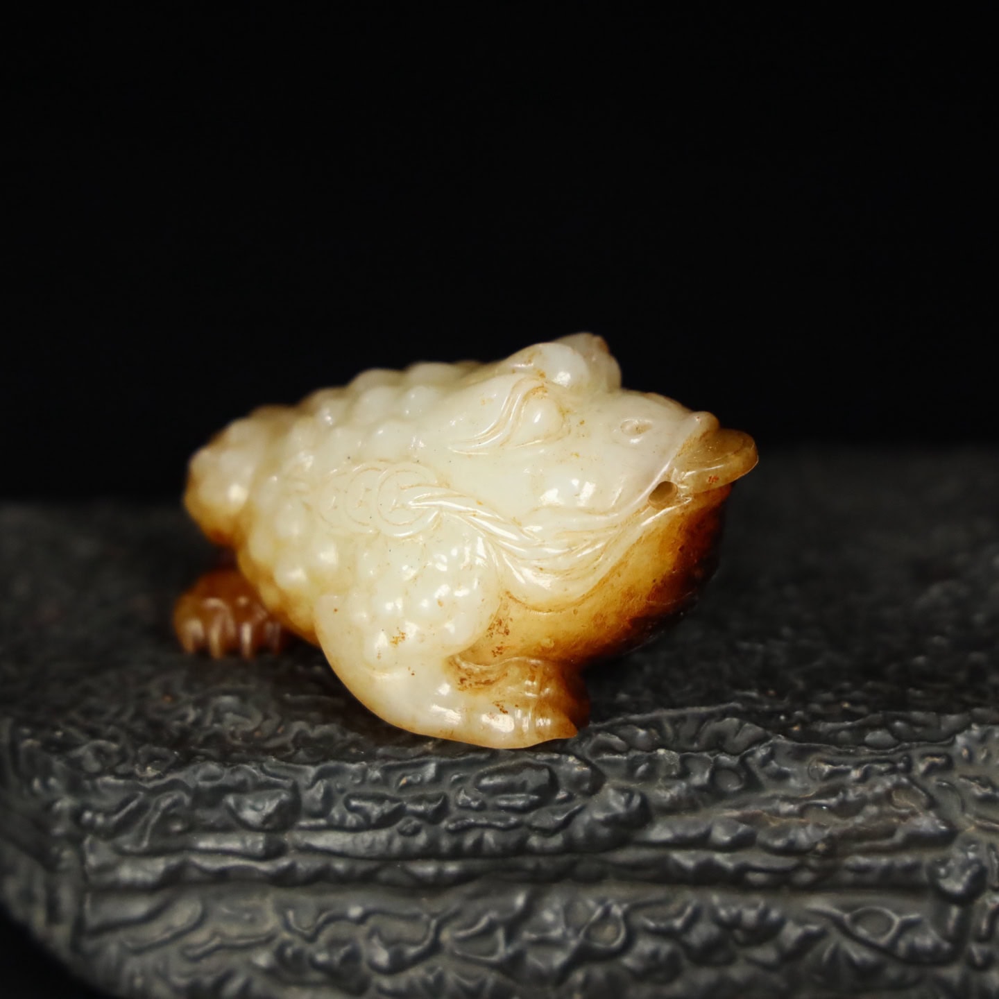 Chinese Natural Jade Carved golden toad
