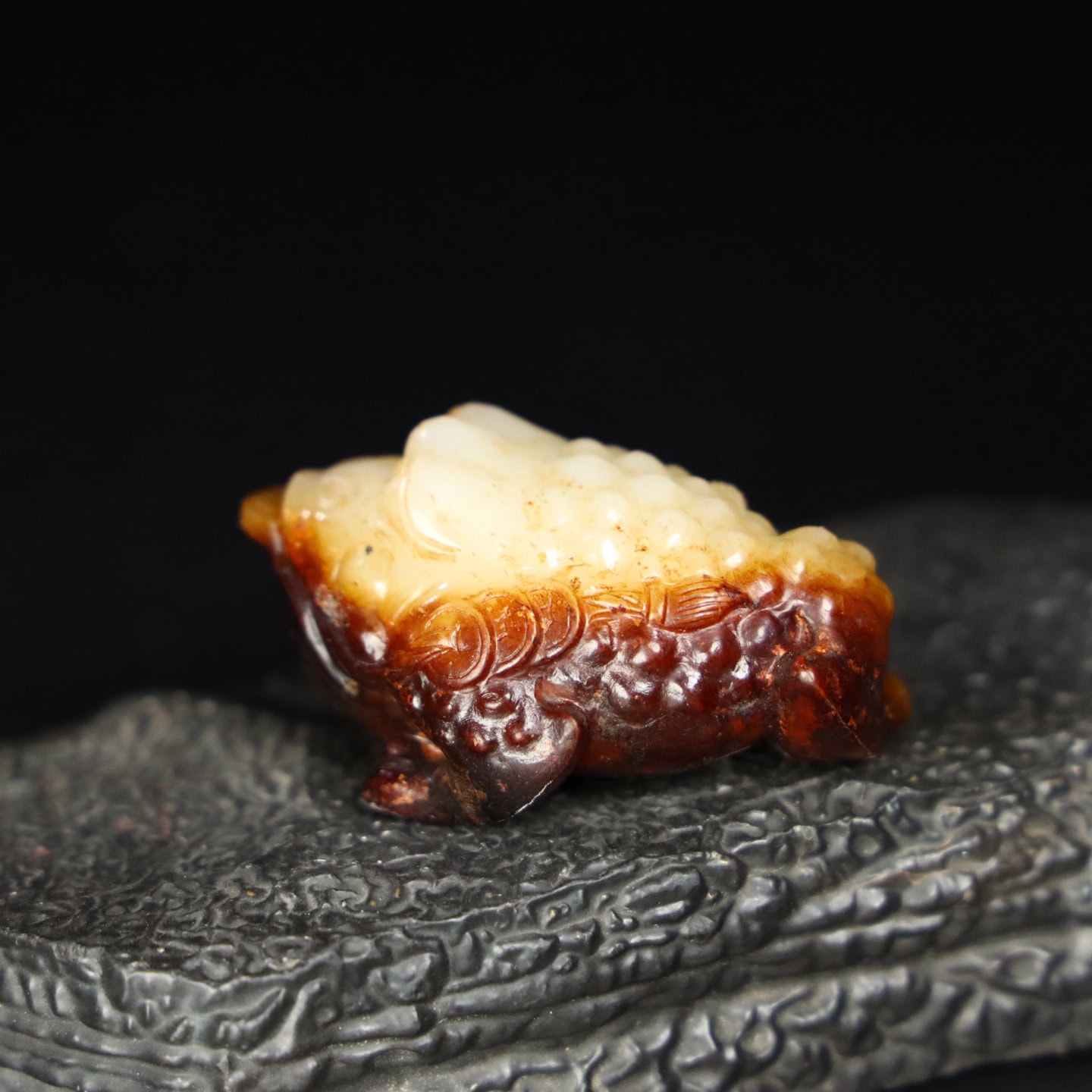 Chinese Natural Jade Carved golden toad