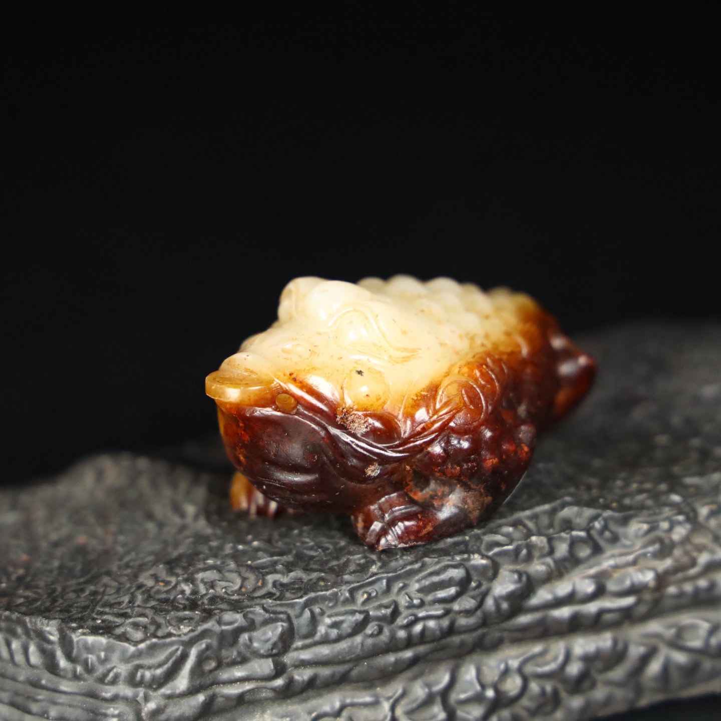 Chinese Natural Jade Carved golden toad