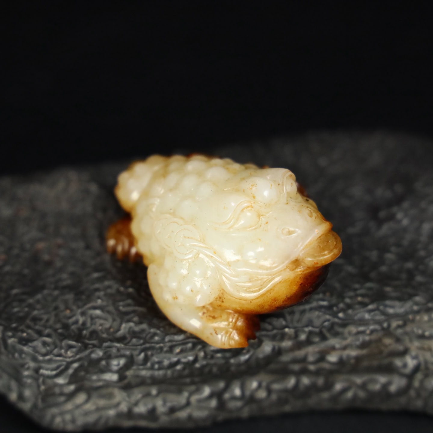 Chinese Natural Jade Carved golden toad